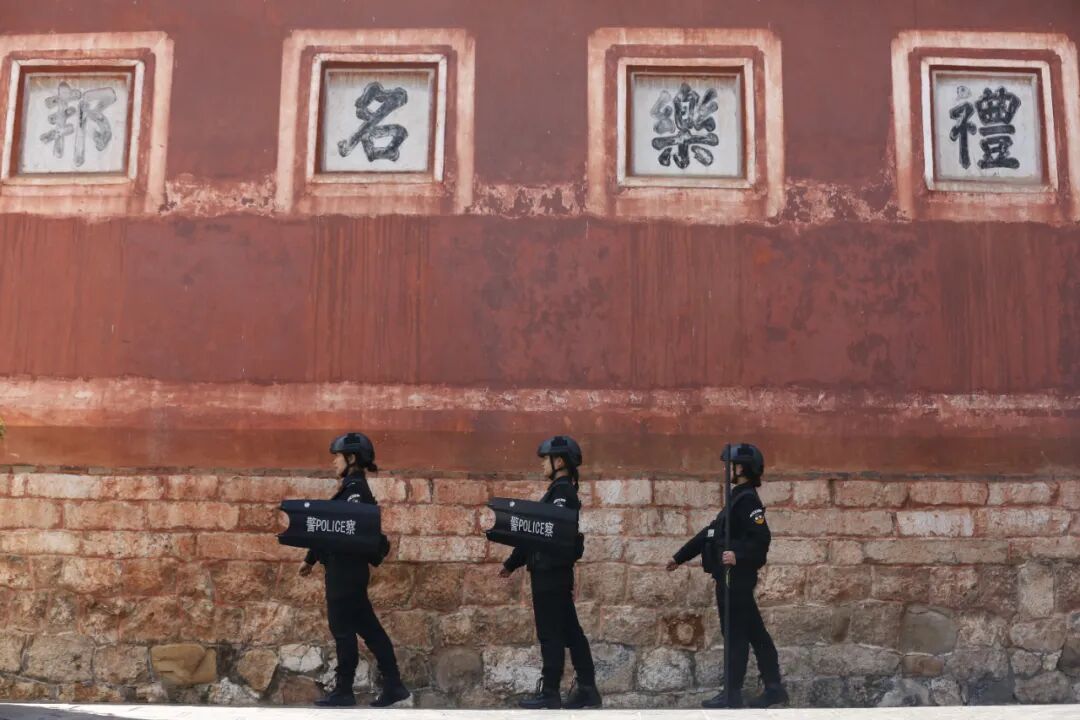 滇超联赛蓄势待发 玉溪警方全力以赴(图8)