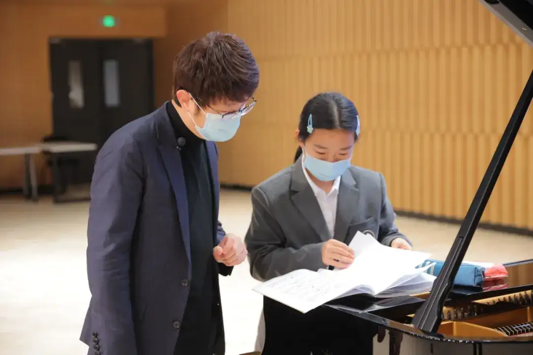 李昕昱:获23万全额奖学金被青岛梅纽因录取的天才少女(图8)