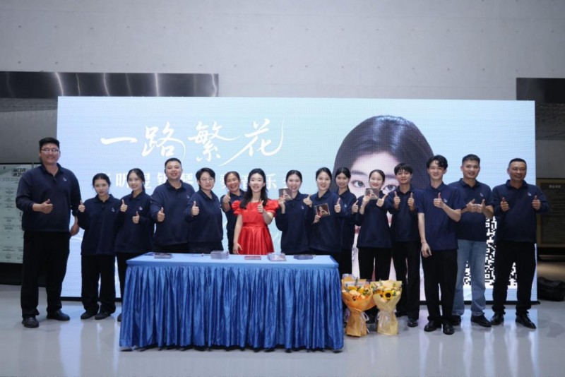 青年钢琴家李昕昱2025全国巡演完美收官