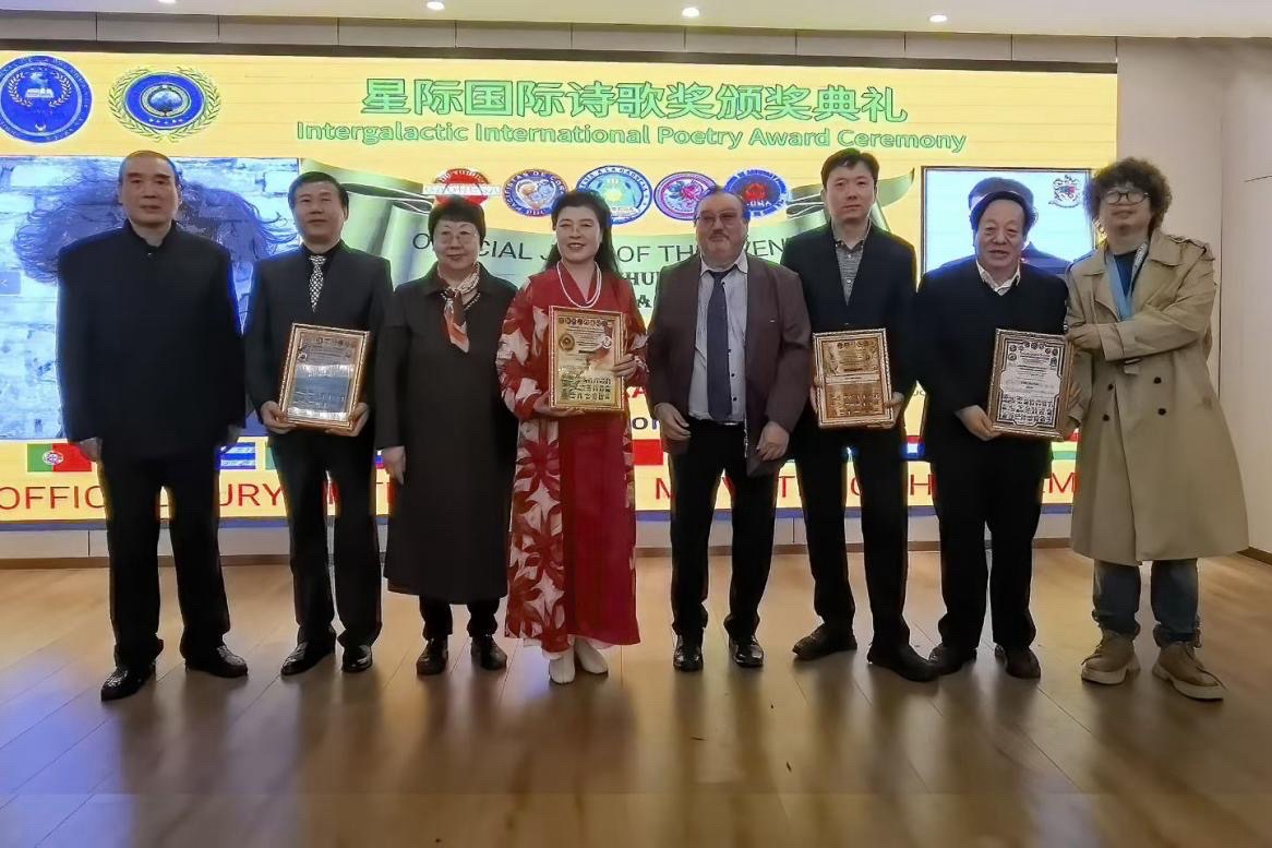 海外头条：曹谁译著《太阳中的黄金鸟》分享会在西安举行！（图21）