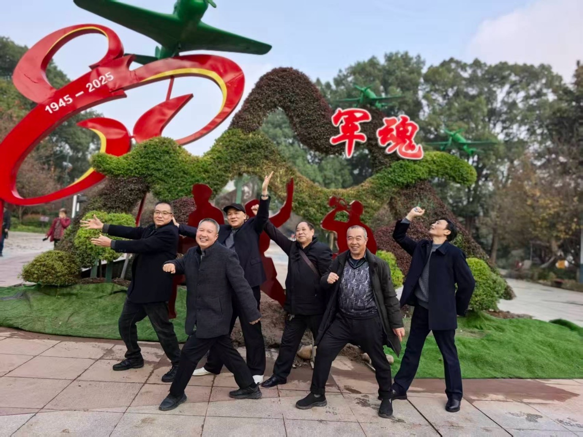 海外头条：《同窗重逢，情谊长流》作者||刘孝华（图8）
