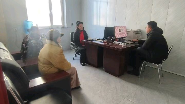 志愿入企送政策 特色食品拓新途（图3）