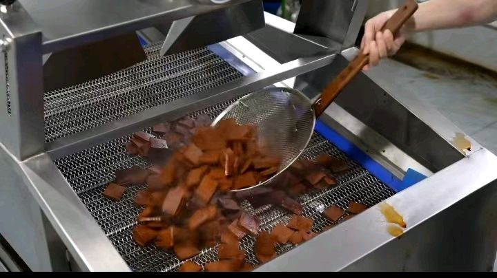 志愿入企送政策 特色食品拓新途（图5）