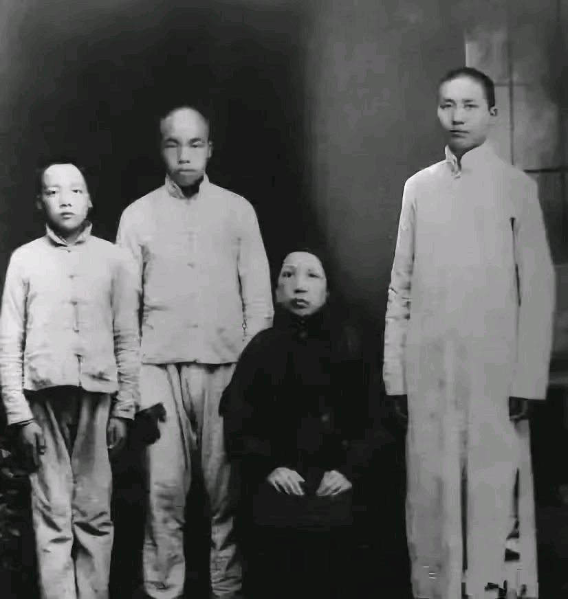 七绝《纪念伟人毛主席》文/潘毅（图2）