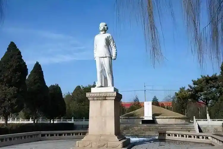 七律•参观刘胡兰纪念馆有寄 作者:王省南（浙江杭州）（图2）
