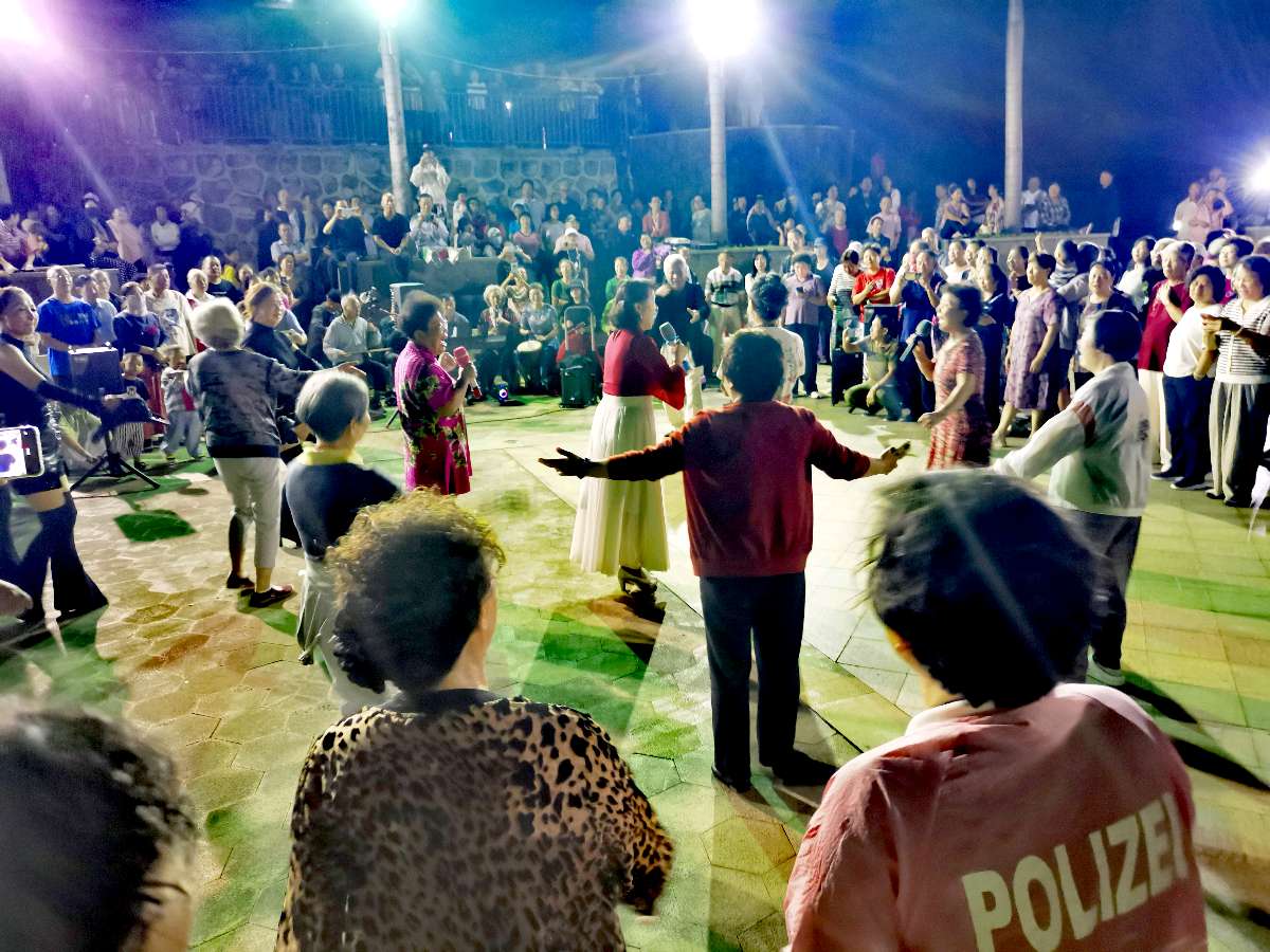 热闹的联欢会（图6）