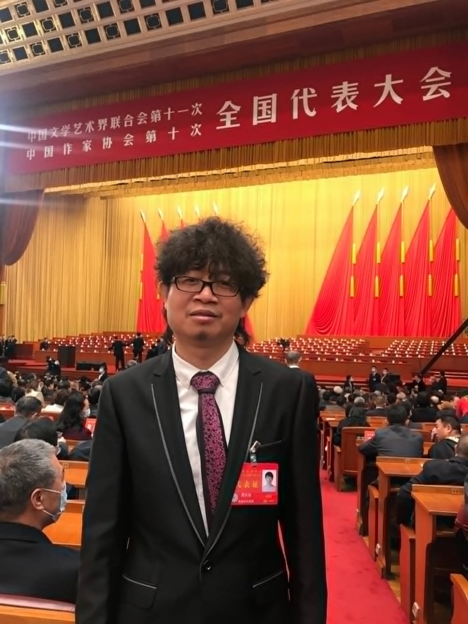 海外头条：曹谁《亚欧大陆地史诗》获得越南诗歌奖（图12）