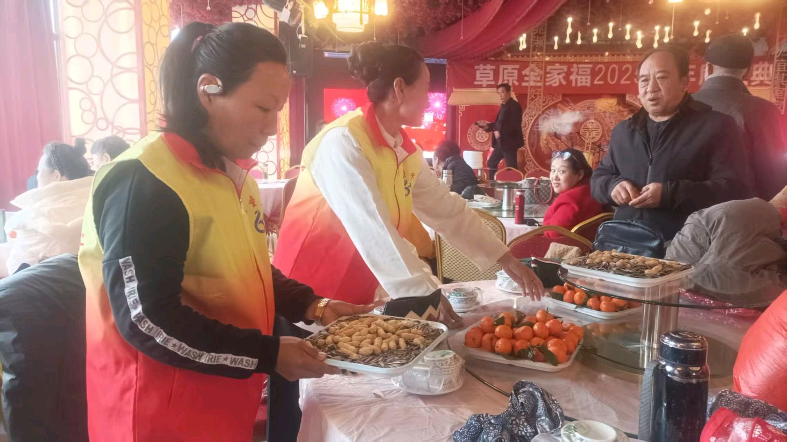 奶香盛会添志愿风采 公益情怀融草原风情（图3）
