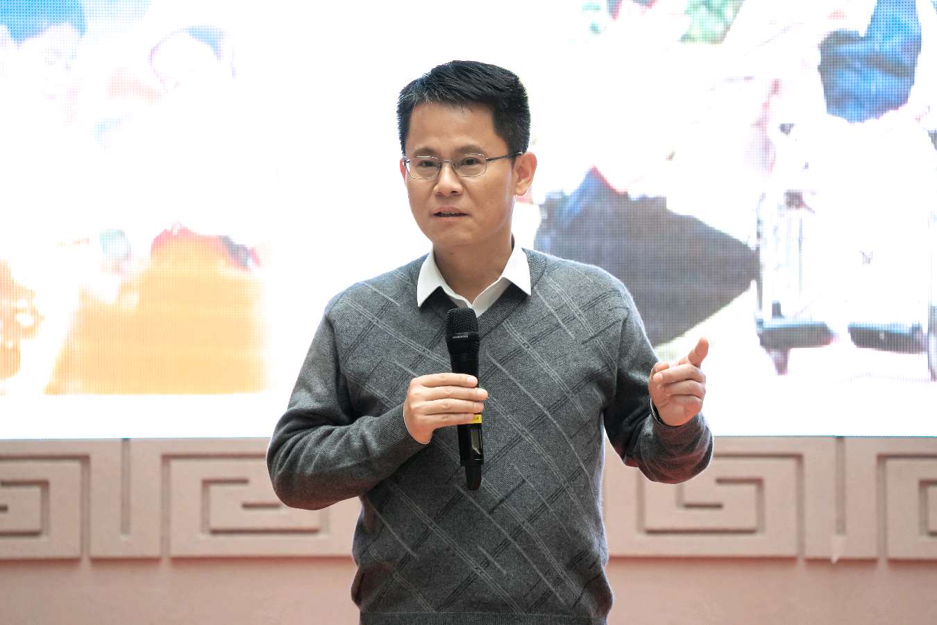 以卓越口才铸履职硬功 以三型机关绘南海新篇（图3）