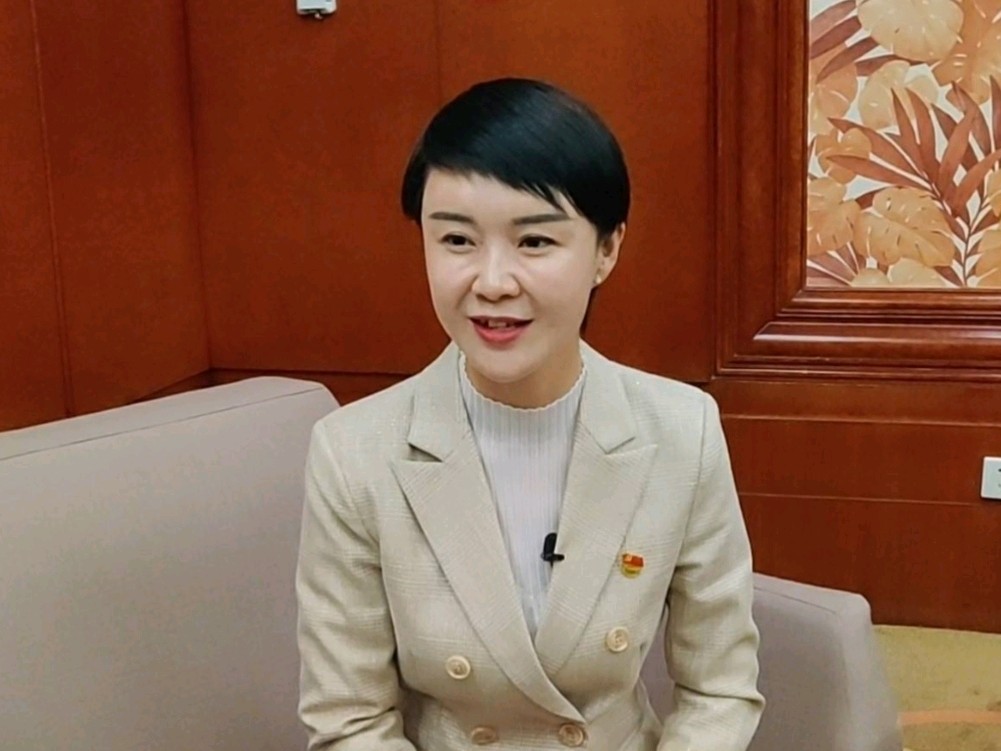 《九江文学社：有声文学平台》优秀诗歌欣赏：雪域草原上飘逸的红斗篷 文/张善廷 金牌主播：云丽（图4）