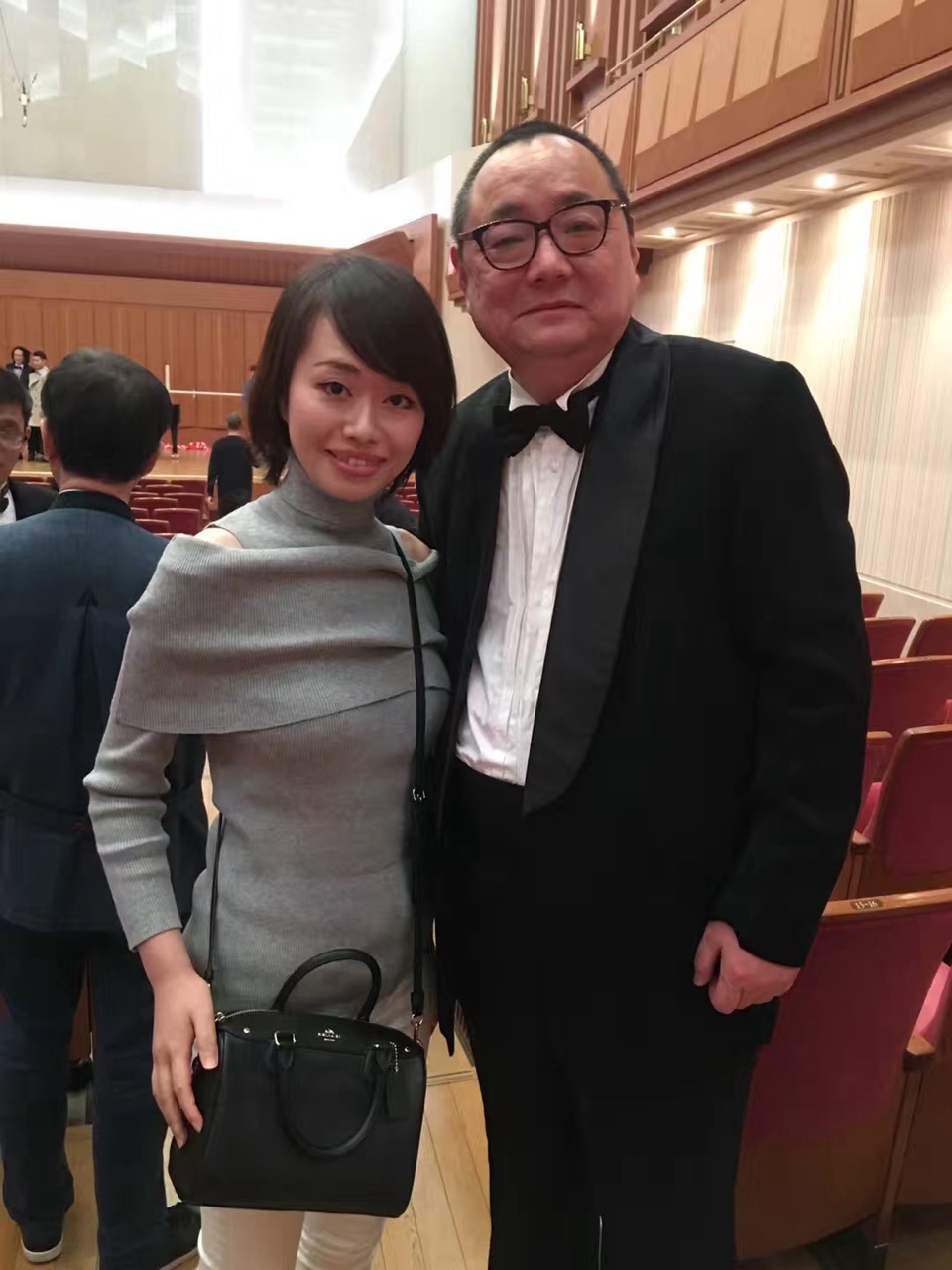 海外头条：石川朗诵《把脚步放轻》作者||华纯（日本）（图14）