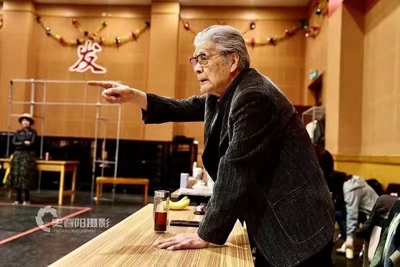 海外头条：石川朗诵《超过六十》作者||杰克. 吉尔伯（美国）（图24）