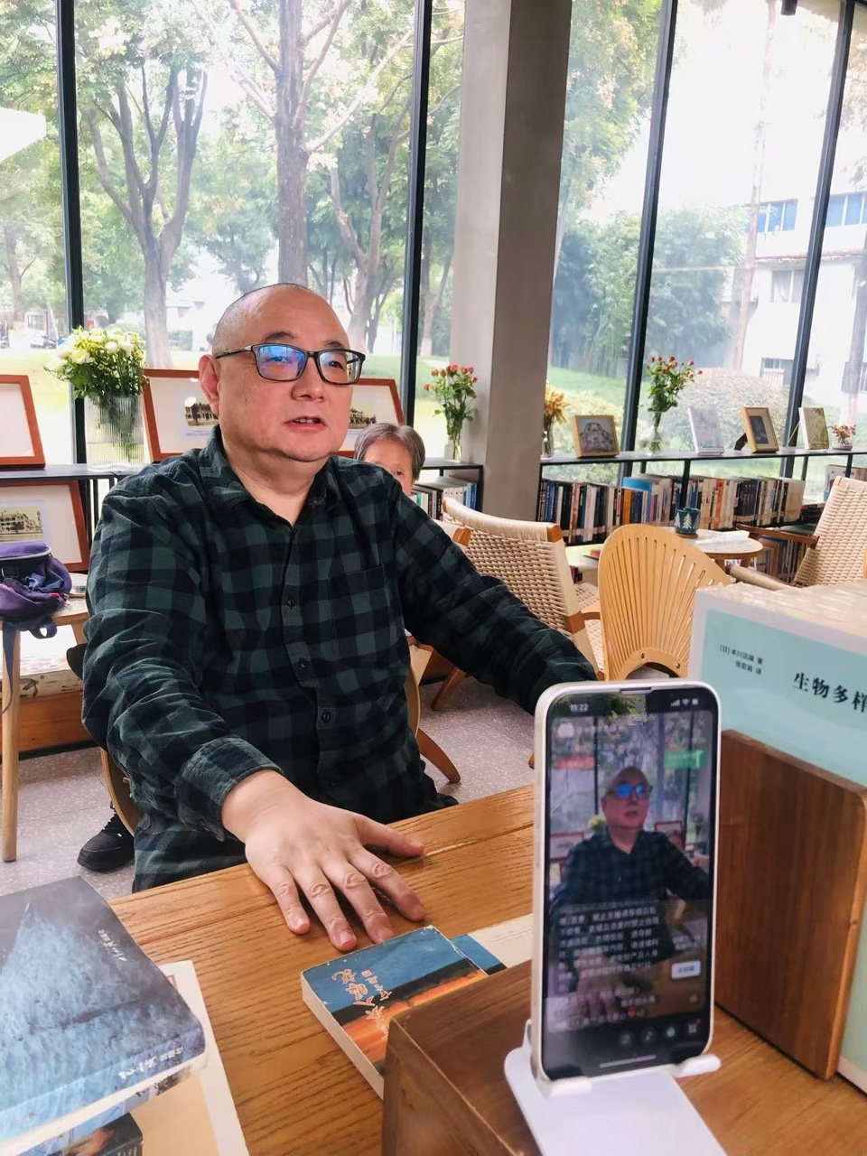 海外头条：石川朗诵《超过六十》作者||杰克. 吉尔伯（美国）（图68）