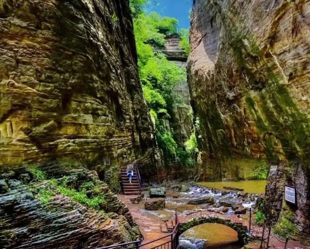 【新诗大观】亿万年的褶皱——致汤山八里峡||文/李月芳（图3）
