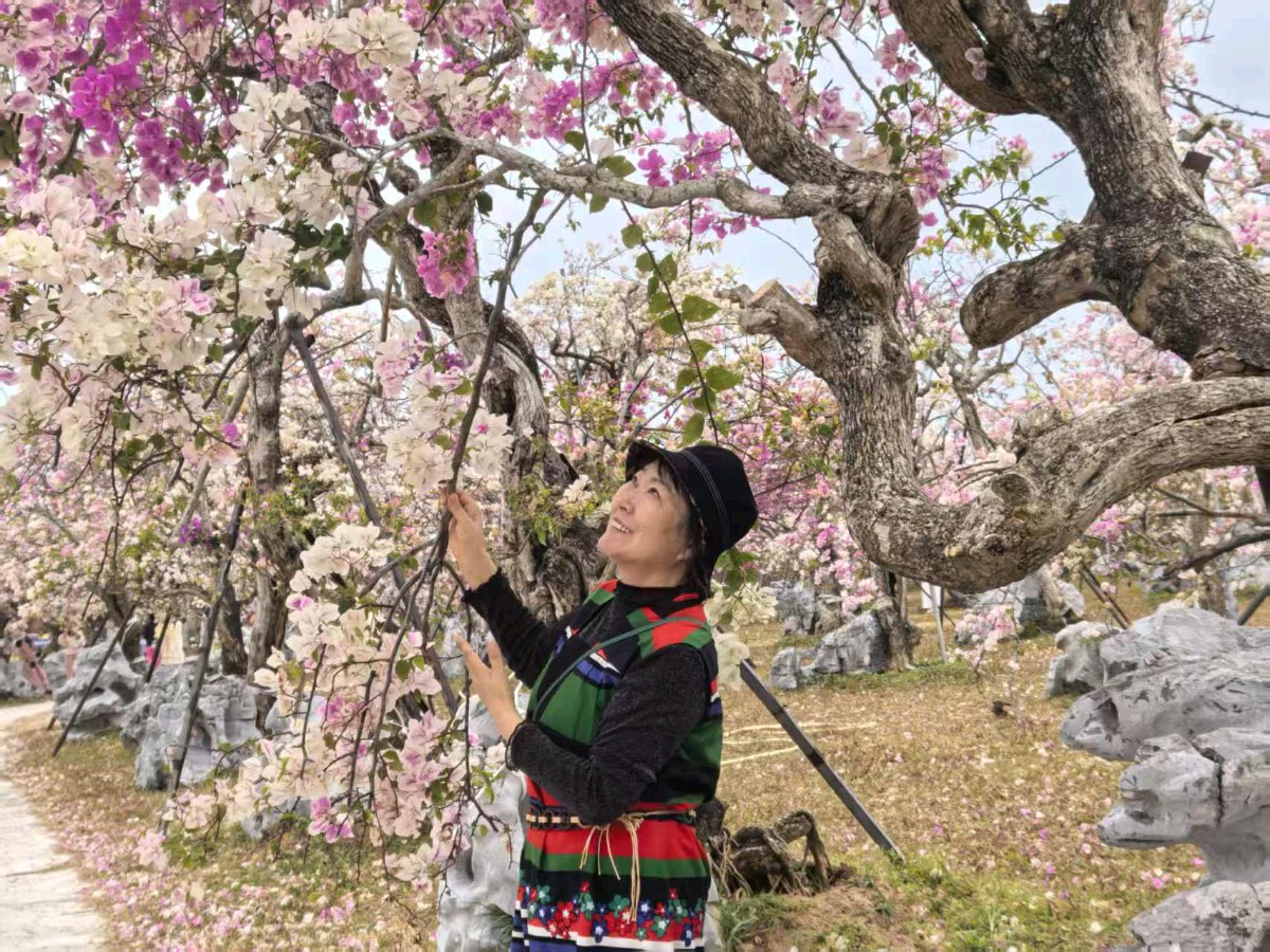 《🇨🇳中国人民诗刊》【 海南陵水南湾花镇剪影】(第3944期）山西诗人:子玉的诗（图3）