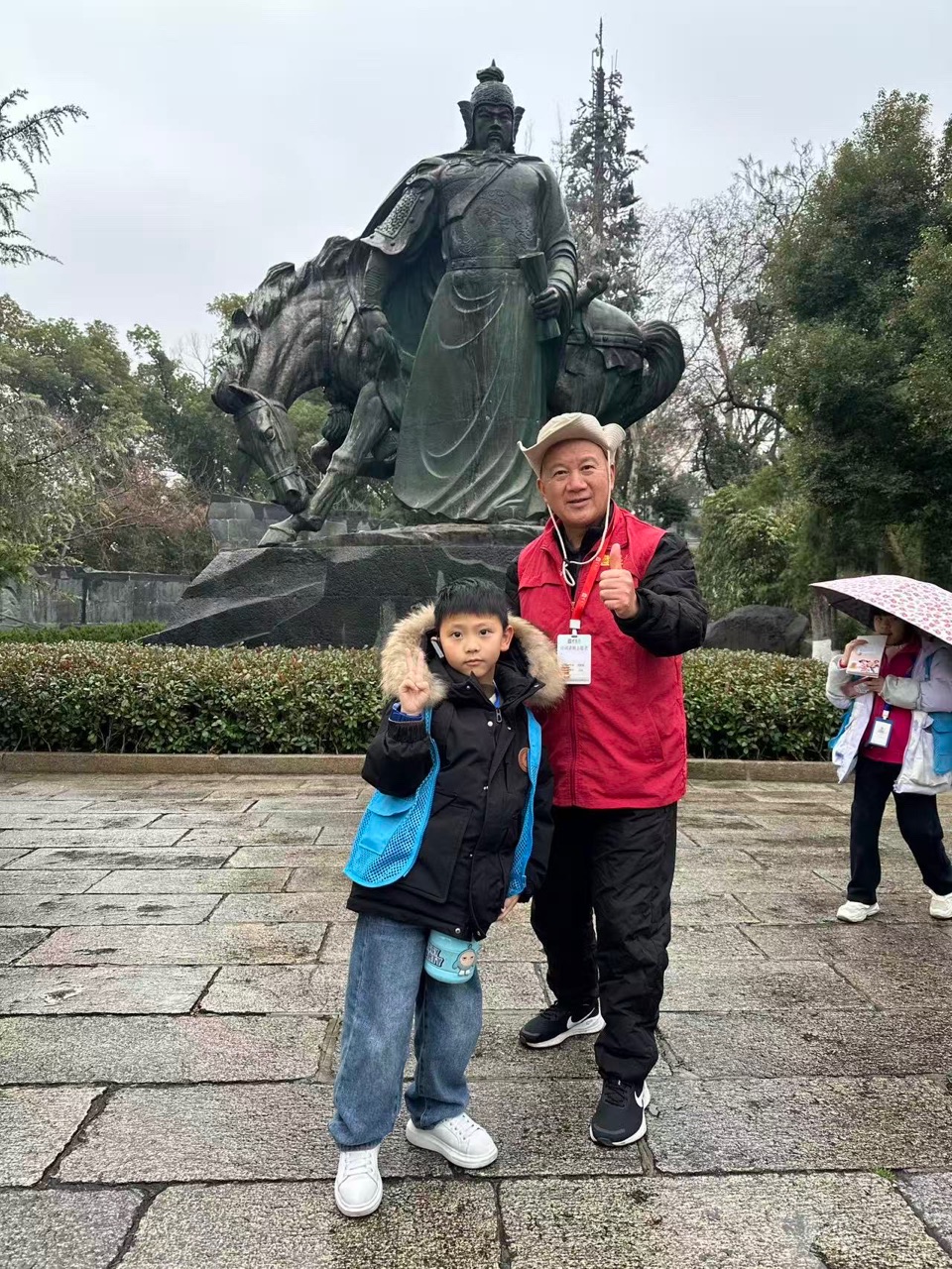 冬雨｜周智敏（黄鹤楼诗词讲解志愿者）（图4）