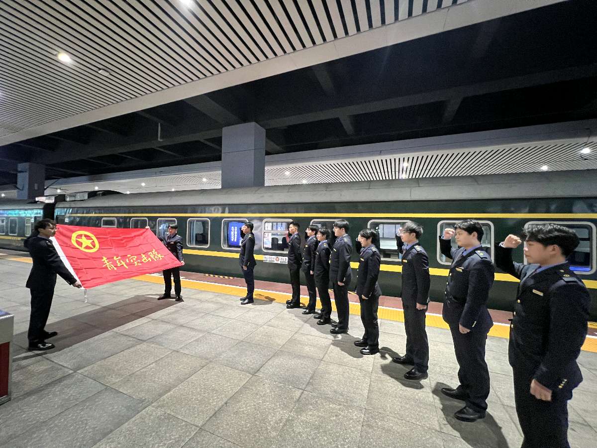 「春运快讯」涪陵工务段关团联手战春运之二（图6）
