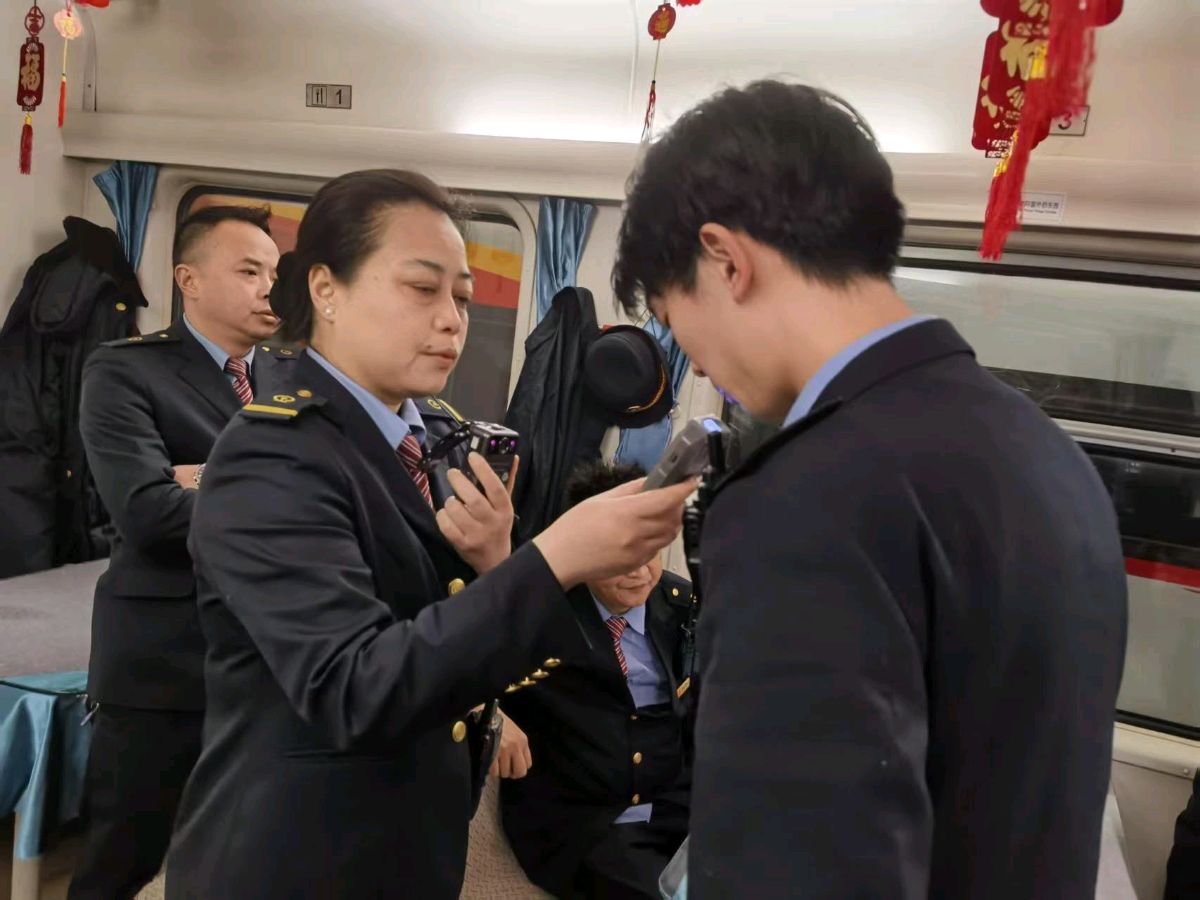 「春运快讯」涪陵工务段关团联手战春运之二（图8）