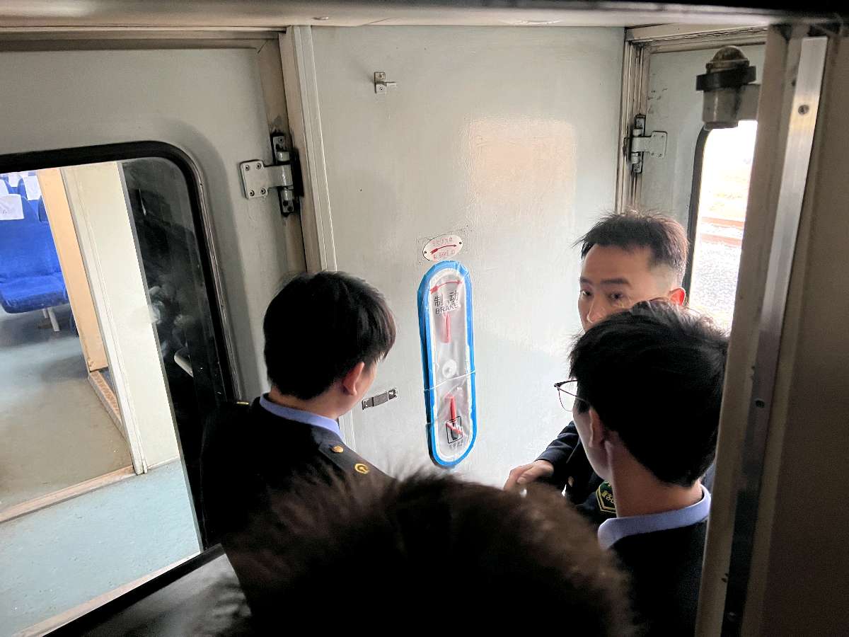 「春运快讯」涪陵工务段关团联手战春运之二（图14）