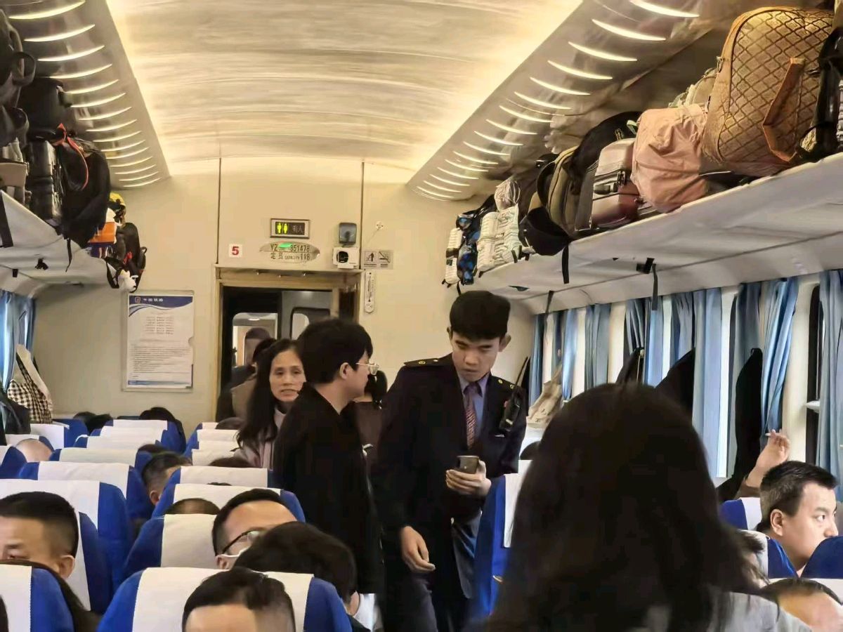 「春运故事」之一 青年“榜样”助我“换乘”钢轨人生‖首次参加涪陵工务段支援重庆客运段春运想到的（图4）