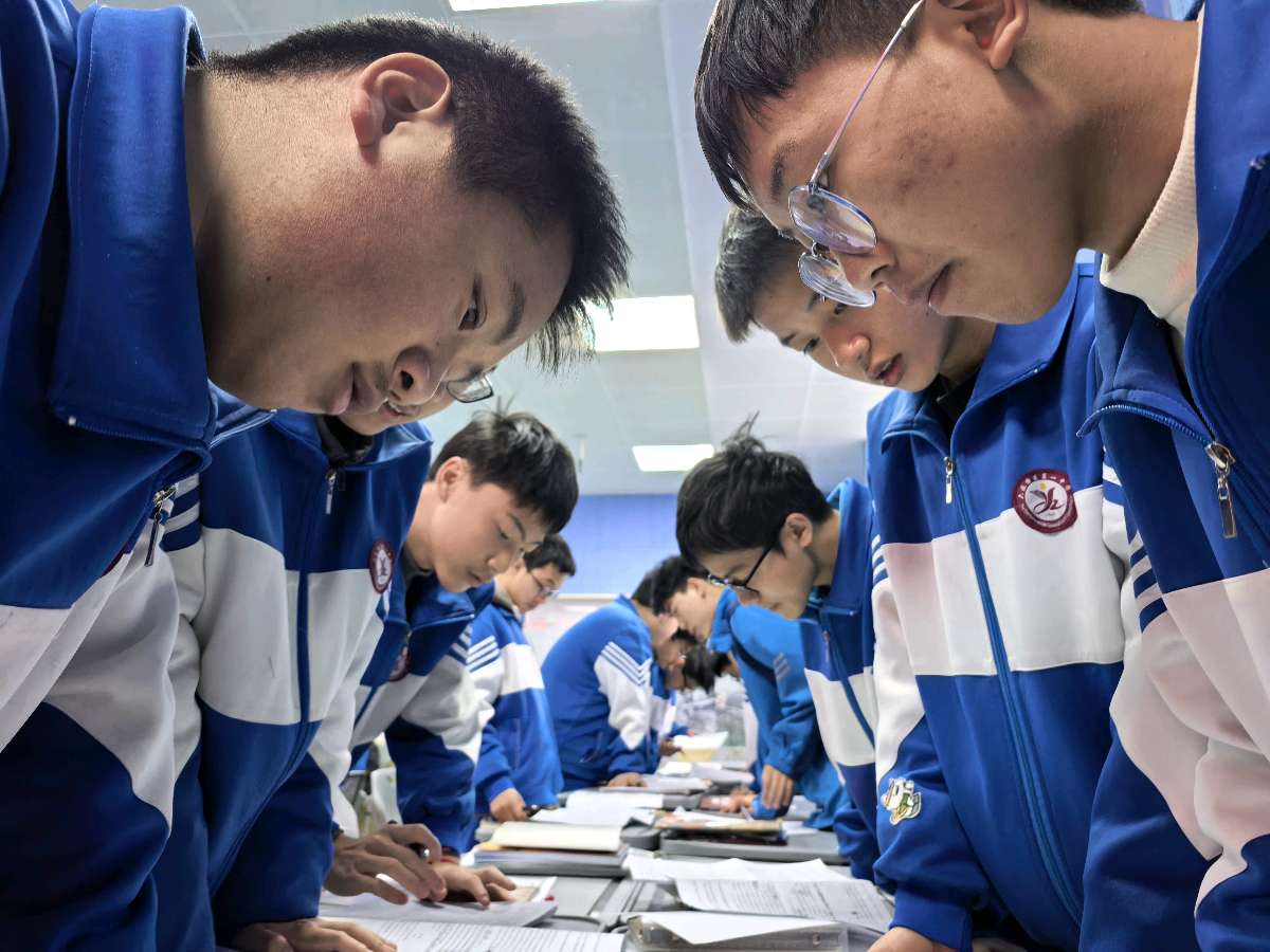六枝一中高二领航班高快感悟（7）：听君一堂课，立我鸿鹄志（图3）