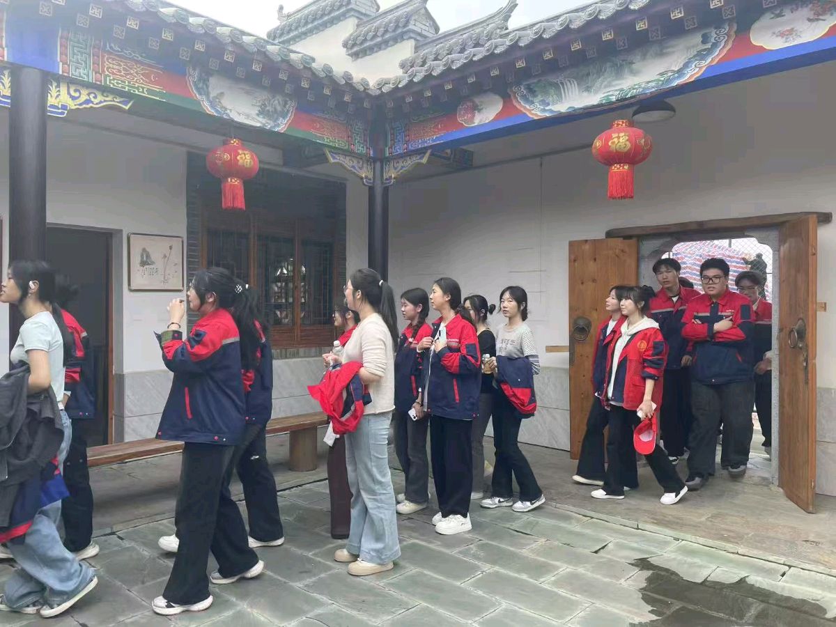诵云中鹤/文金色中国【翰墨传薪聚合力 校地共绘文化魂】（图5）