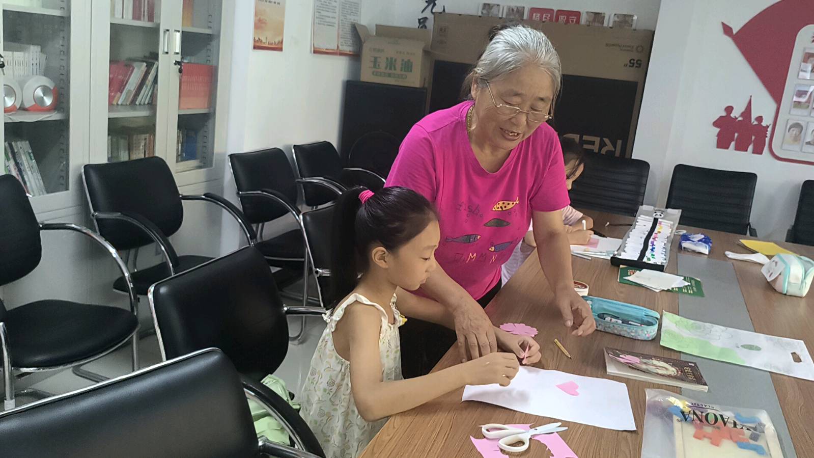 安全课堂筑牢防线 诗词剪纸乐享缤纷暑期（图7）