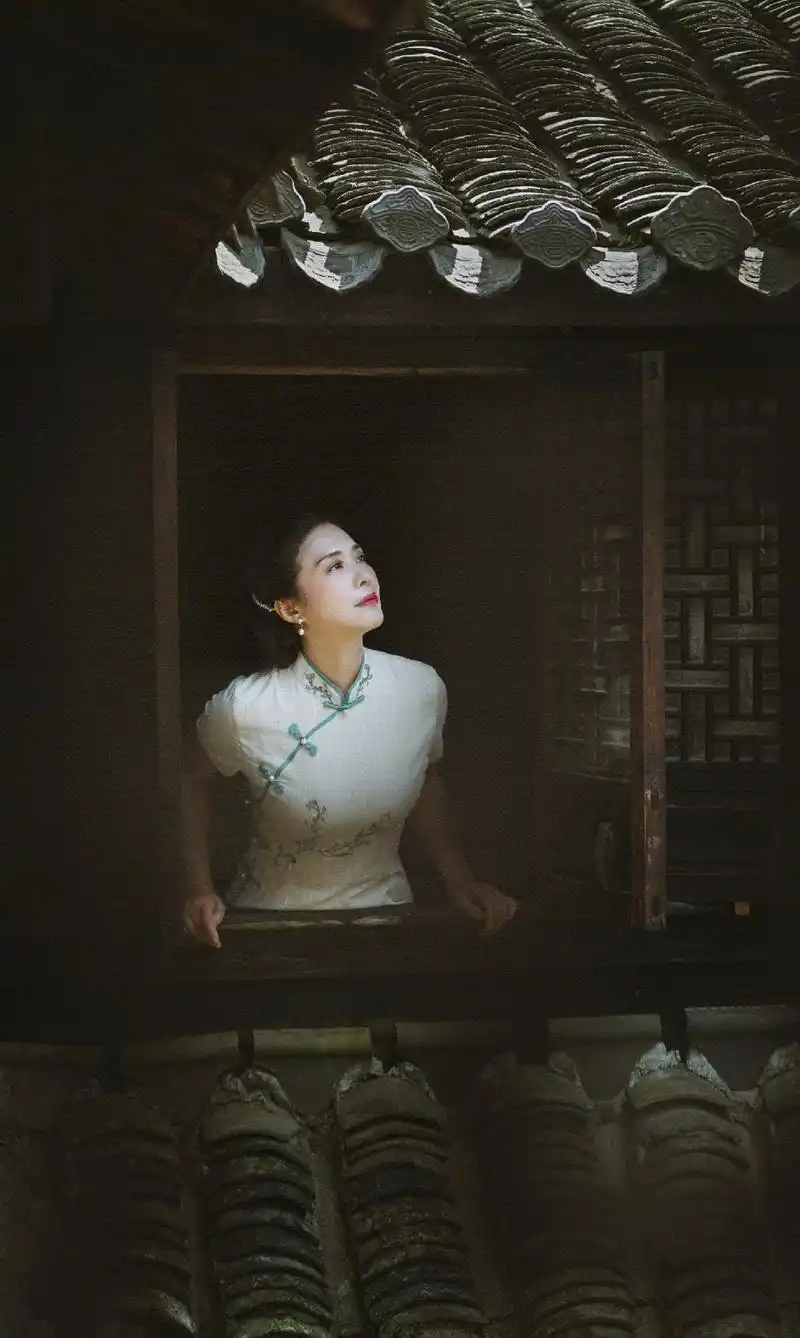 七律-凭栏思远意难休（回文）诗||雅轩琴韵（图15）