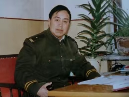“我家的表叔” 作者：唐云蕾
