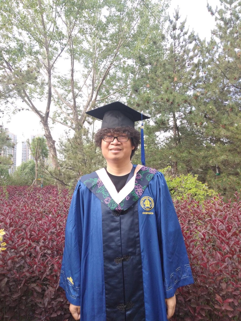 海外头条:中国诗人曹谁被授予荣誉文学博士头衔(图6)