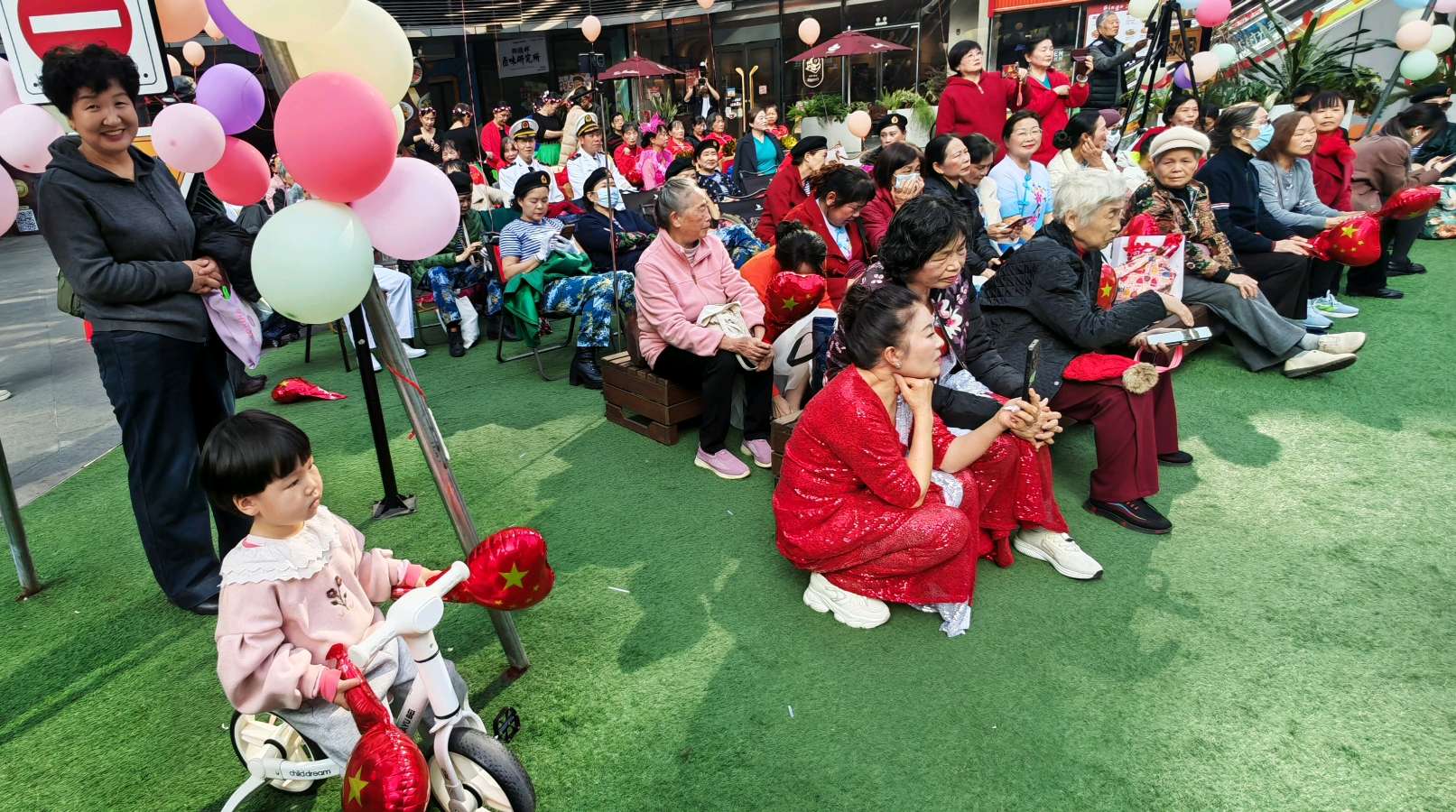 银发艺术绽芳华，军民同心迎新春——保利社区2026“达人团圆喜乐会”暨银发艺术团专场演出侧记（图12）
