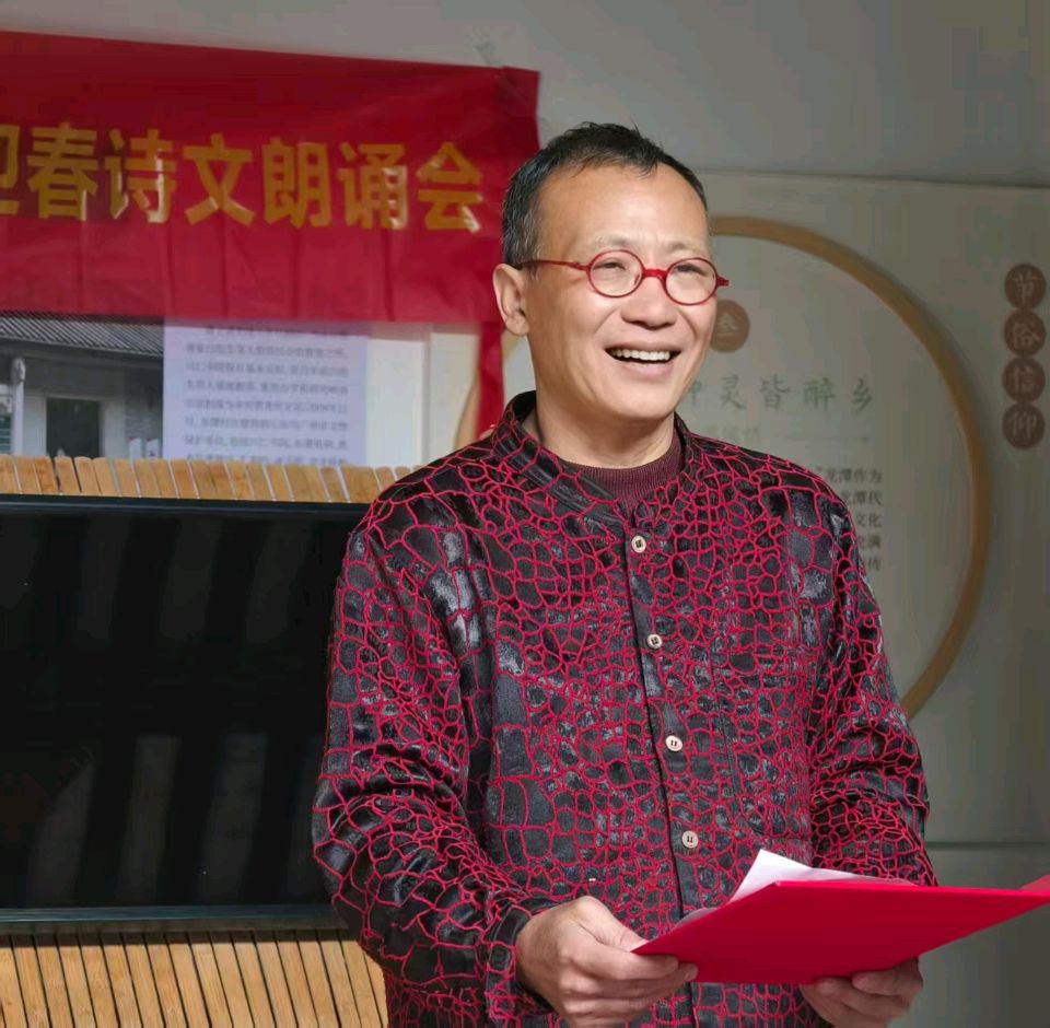 深植乡土，笔耕时代，多出好作品，多出大作品——广州市海珠区作家协会举行2025迎春年会暨创作表彰大会 文/池朝兴（图4）