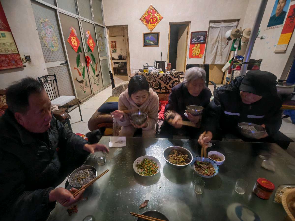 散文《腊八节，我为家人洗手作羹汤》