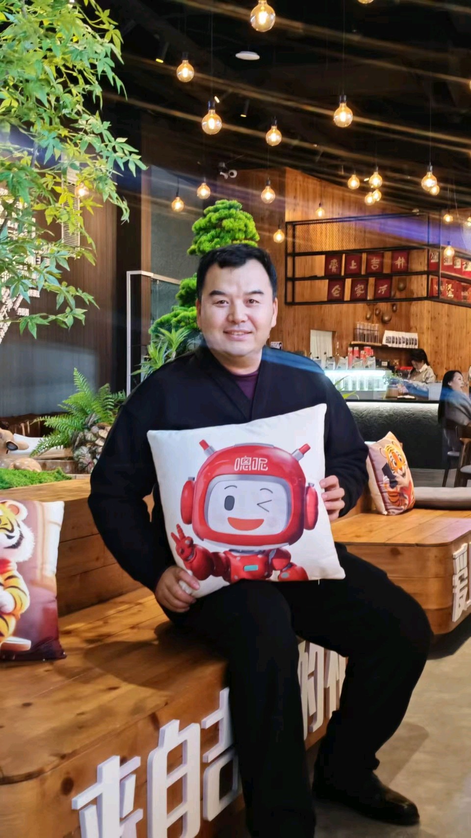 真诚交流观点 阐释健康真谛——健康管理师、中医药膳调理师张书豪于慧宇交谈剪影（图5）