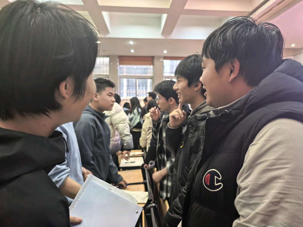 昆明理工大学附属高级中学高快作文之星（6）陈橙：执善守己，秉济怀仁（图2）