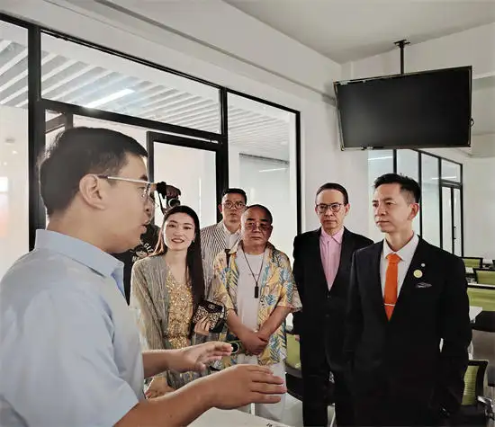 中国代表团魏之伦——走访泰国西那瓦大学进行学术交流(图11)