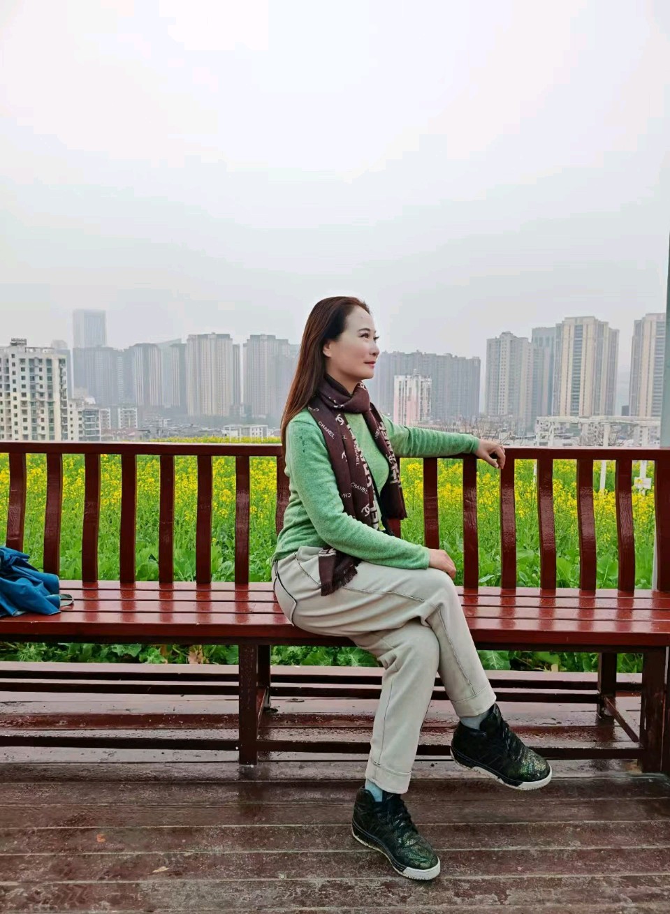 当今知名诗家：魏理鹏 谢红 覃春山 谭家荣 李博文 张思锋 彭运国 先生女士 精彩七绝.岁启新元飞诗花（宋.晁说之 飞花拈字领题诗：《新年》）（图4）