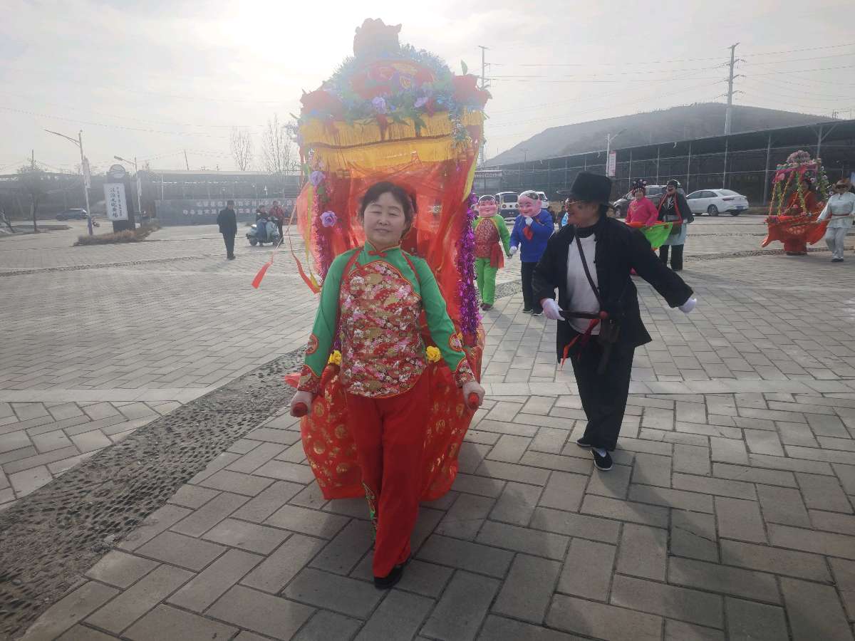 宝丰县张八桥镇：非遗闹春传民俗 欢欢喜喜年味足（图2）