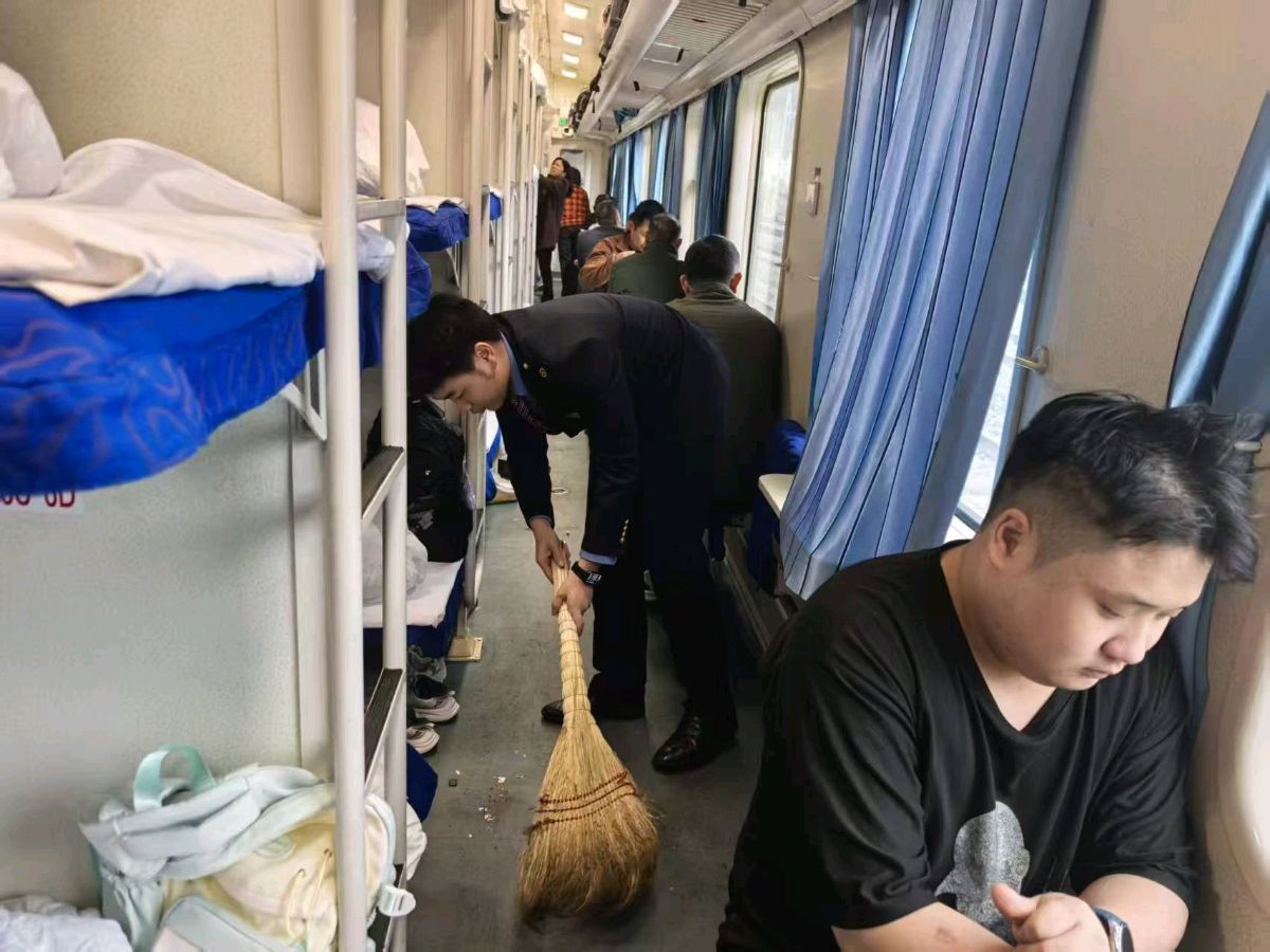 「春运故事」之一 青年“榜样”助我“换乘”钢轨人生‖首次参加涪陵工务段支援重庆客运段春运想到的（图6）