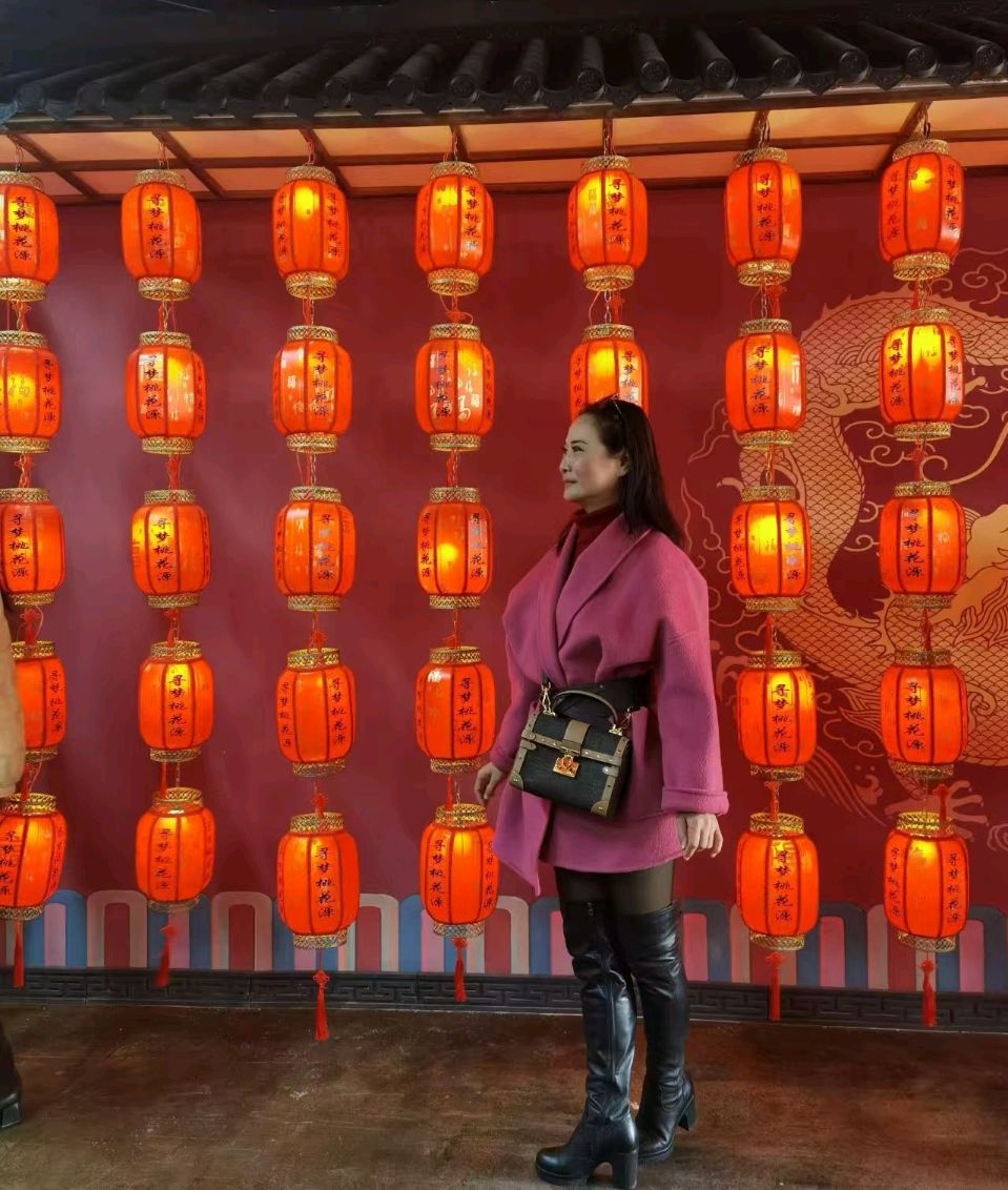 知名诗家蒙奇奇（谢红）女士和老树着花（彭运国）先生精彩唐.张说出字飞花过年四十首杰作与君共赏（图6）