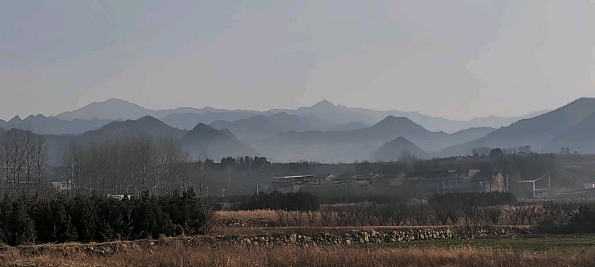 《乡下人》作者/孤独与快乐 主编/胡琴