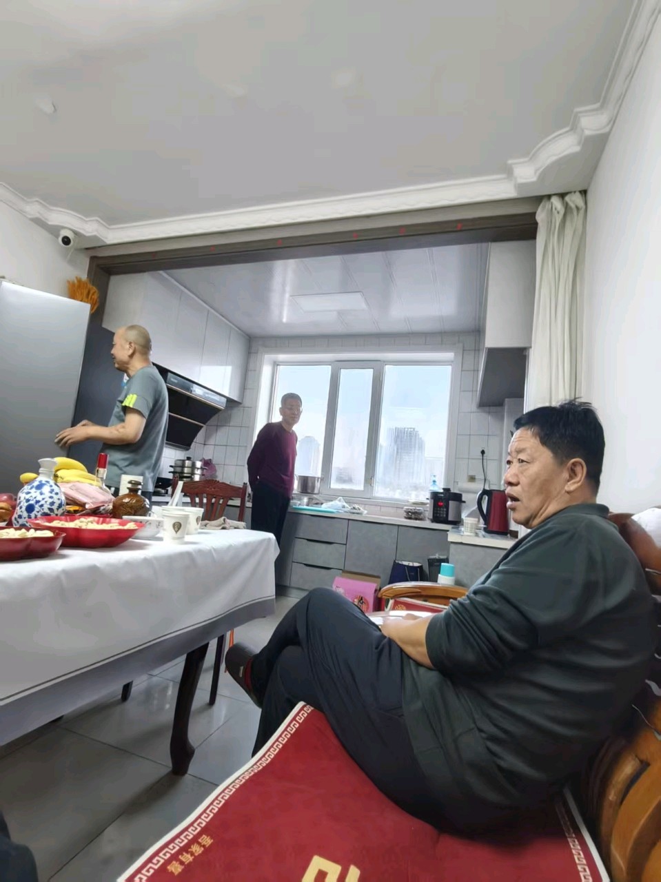 《七绝：两姐和姐夫们来看望老父亲感吟》文/王巧英——内蒙古诗人