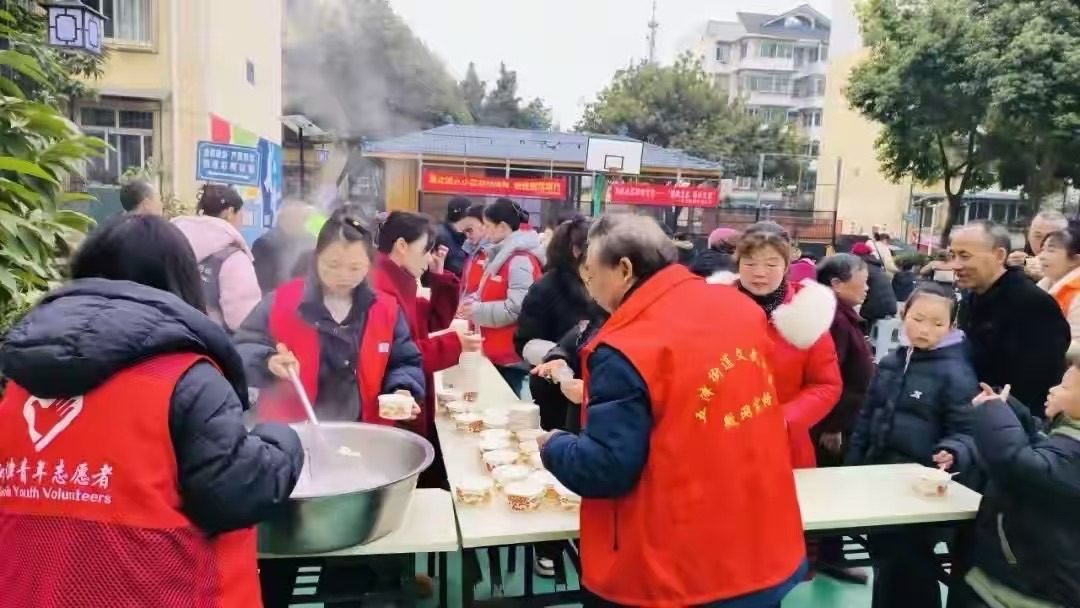 海外头条：英译双语诗歌《2026新津元宵节赋》颂｜作者||米义勇（签约作家）（图13）