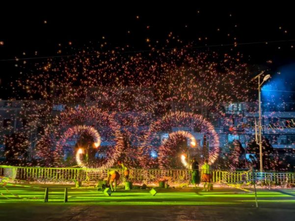 龙灯盛会姹紫嫣红 平滩振兴马到成功（图6）