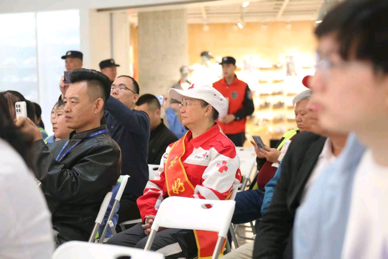 广州天河区兴华街道举办“学习雷锋精神 争当时代楷模”学雷锋日主题活动 多方联动服务市民 文/池朝兴 图/蒲健 何卫红（图9）