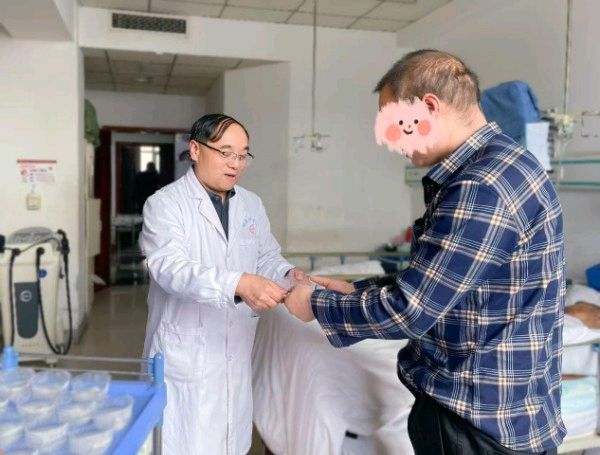 河南郏县：中医院病房里的元宵节 汤圆暖心更医心（图2）