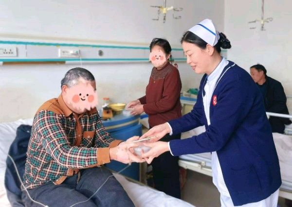 河南郏县：中医院病房里的元宵节 汤圆暖心更医心（图3）