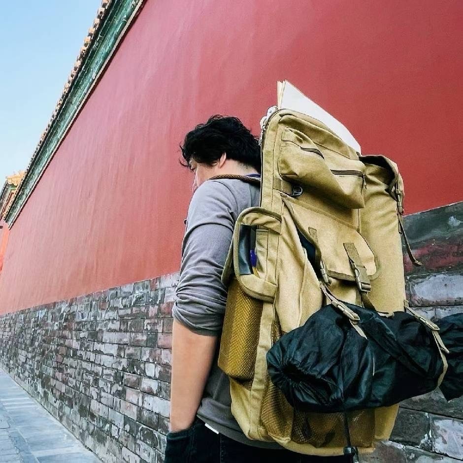 海外头条：韩兰娜的诗《背影里的世界》与张培生的诗（图5）