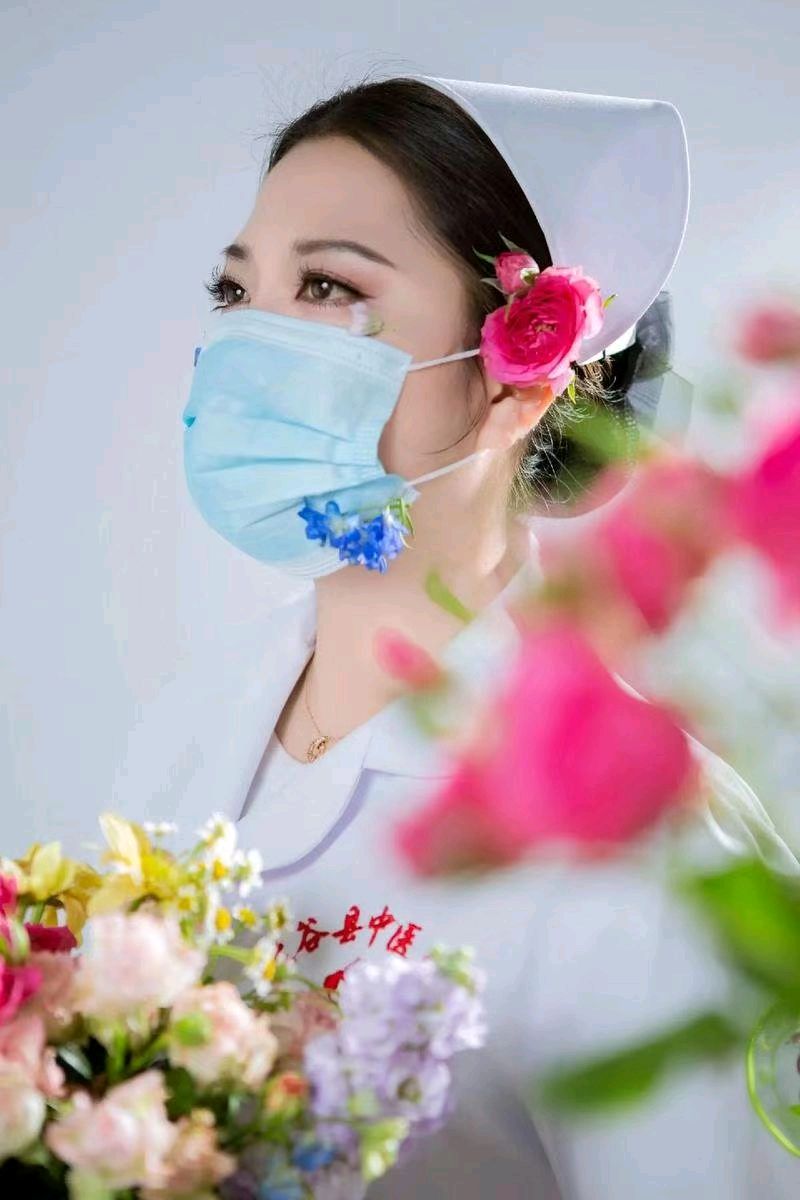 【荣耀中国】文学社*三八妇女节赞白衣天使‖戴建中（图5）
