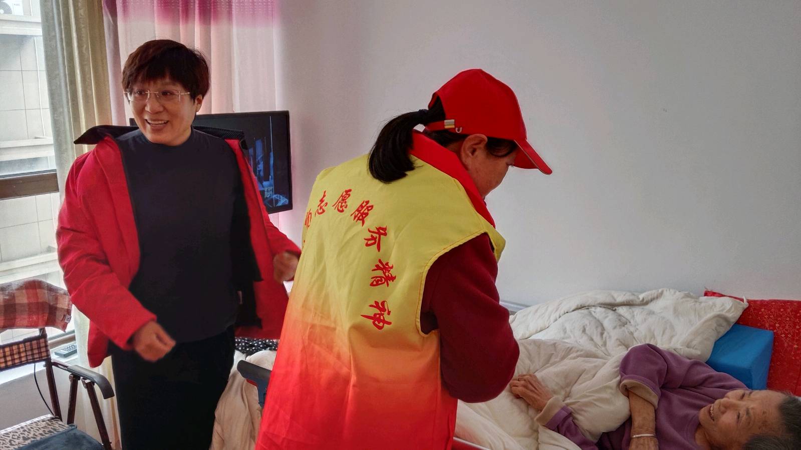 春风送暖志愿行 真情关怀暖夕阳（图2）